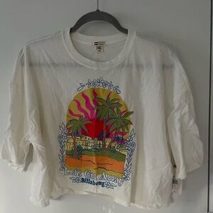 NWT Billabong cropped graphic tee
